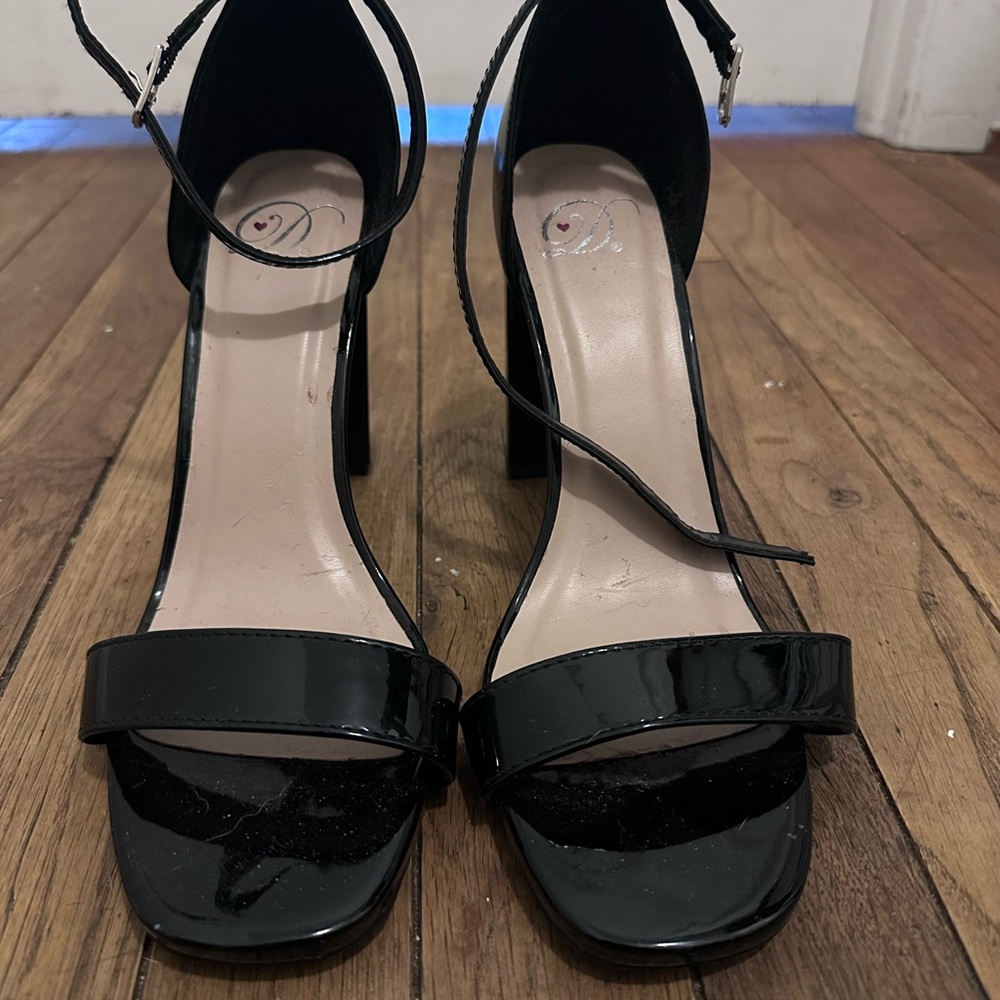 Black Women's Strap Heels